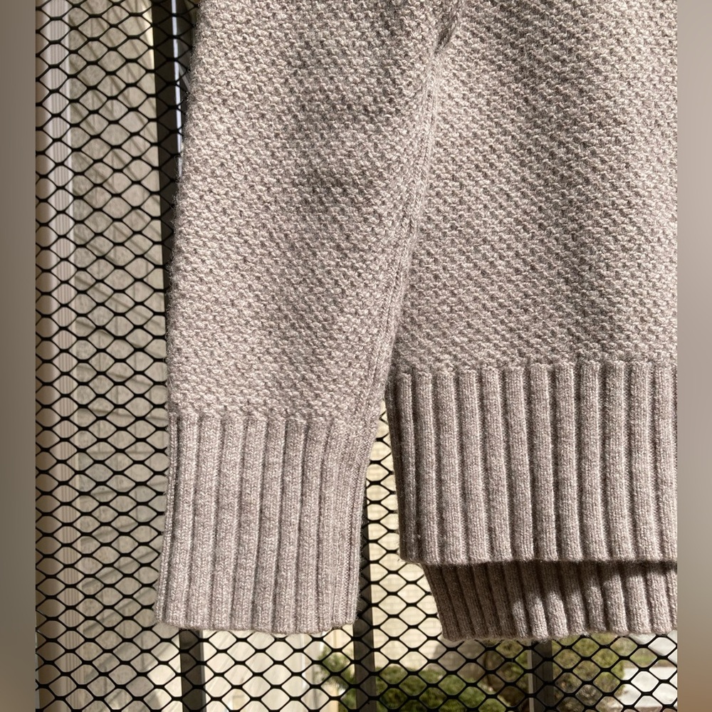 Everlane Cashmere & Wool Blend Waffle Knit Turtleneck Sweater Neutral Color - Picture 8 of 17